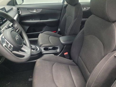 Used 2019 Kia Forte LXS FWD image 17