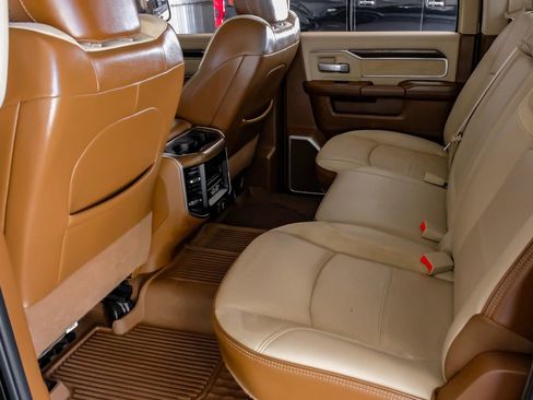 Used 2022 RAM 3500 Laramie image 37