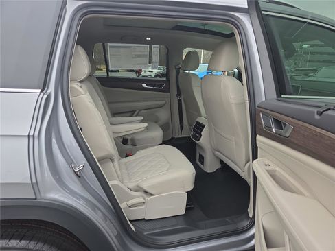 New 2026 Volkswagen Atlas SEL Premium R-Line image 32