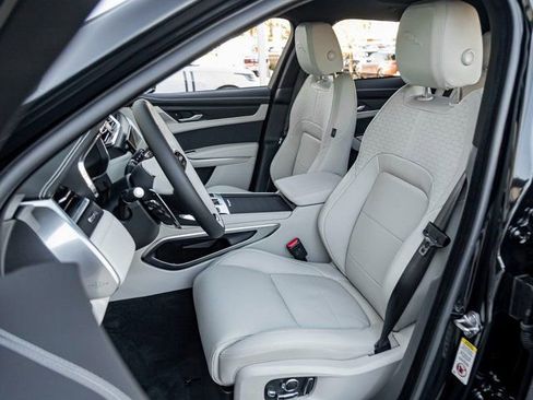 New 2026 Jaguar F-PACE R-Dynamic S image 13