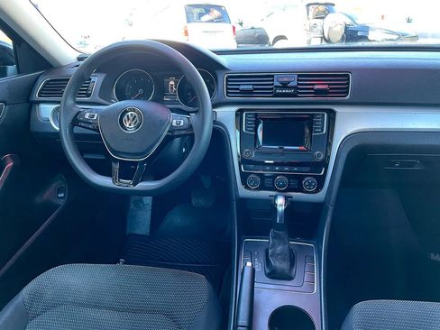 Used 2018 Volkswagen Passat 2.0T S FWD image 12