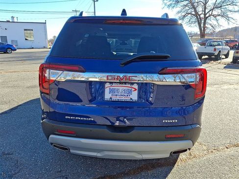 Certified 2023 GMC Acadia SLE w/ Driver Convenience Package image 23