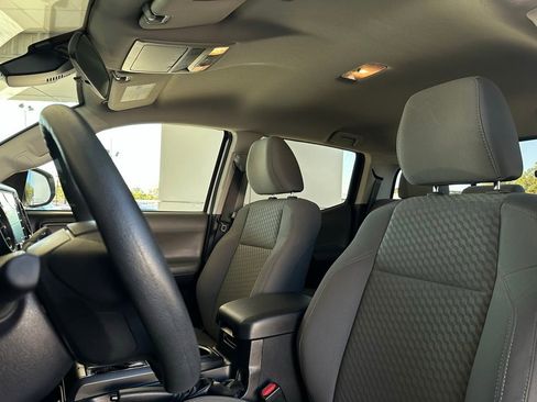 Used 2022 Toyota Tacoma SR image 14