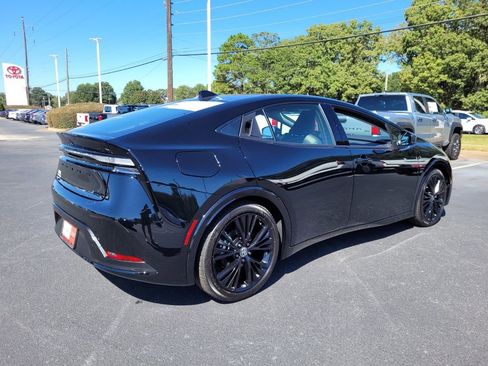 New 2026 Toyota Prius Plug-In Hybrid image 12