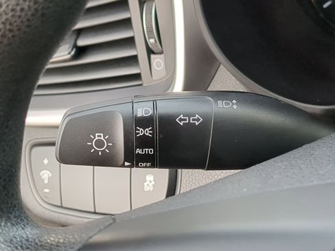 Used 2017 Kia Sorento LX image 28