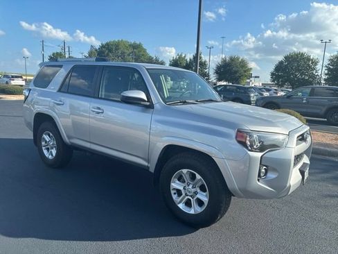 Used 2024 Toyota 4Runner SR5 RWD image 3
