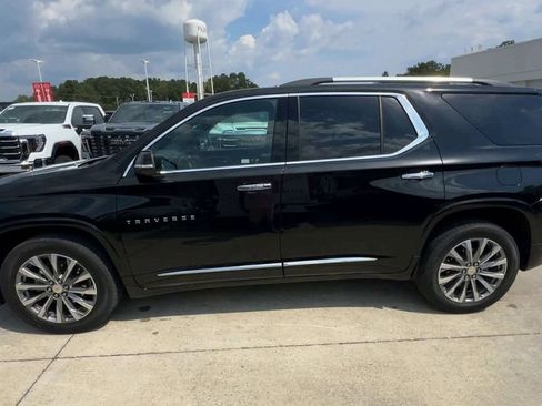 Certified 2023 Chevrolet Traverse Premier w/ LPO, Floor Liner Package image 7