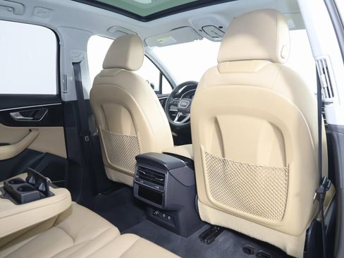 Used 2021 Audi Q7 3.0T Prestige w/ Prestige Package image 16