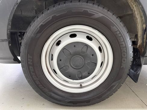 Used 2016 Ford Transit 250 130 Low Roof RWD image 20