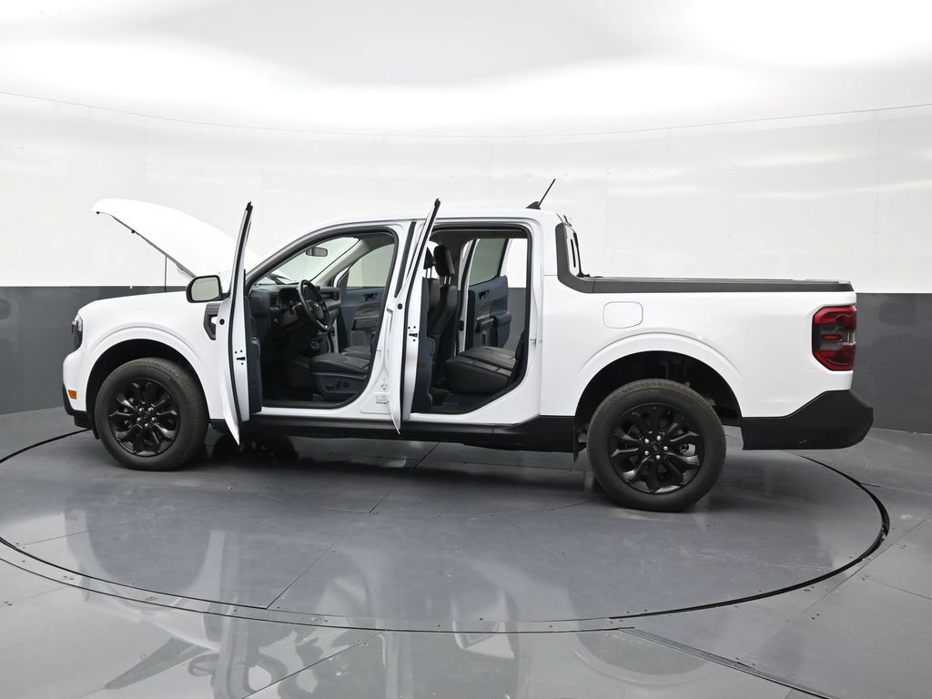 Used 2024 Ford Maverick Lariat w/ Black Appearance Package FWD image 30