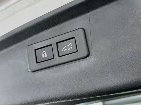Used 2025 Subaru Outback Premium w/ Popular Package #1A AWD/4WD image 31