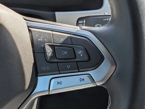 Used 2023 Volkswagen Atlas Cross Sport SE w/ Panoramic Sunroof Package image 19