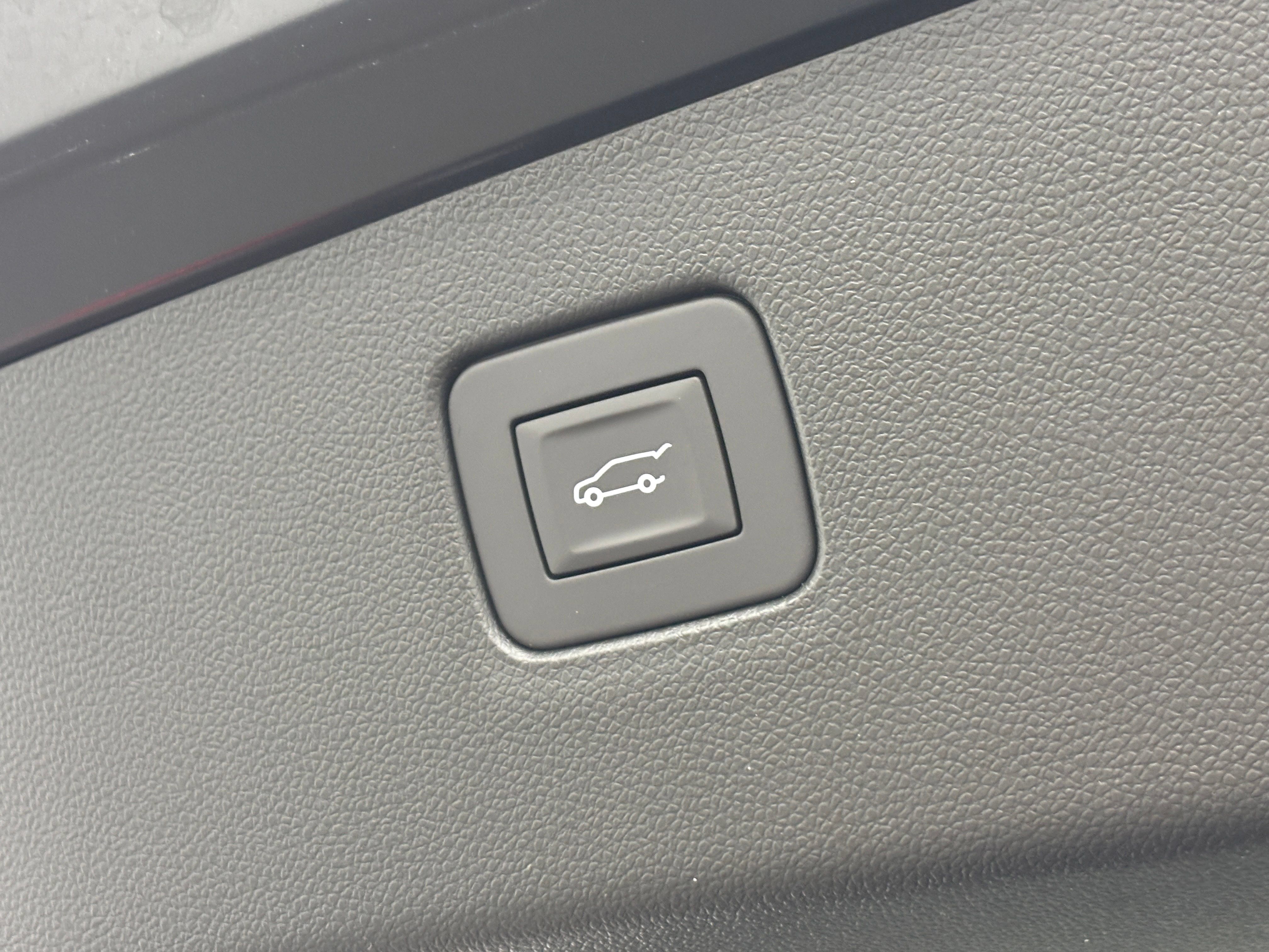 New 2026 Buick Envista Sport Touring w/ Convenience I Package FWD image 10
