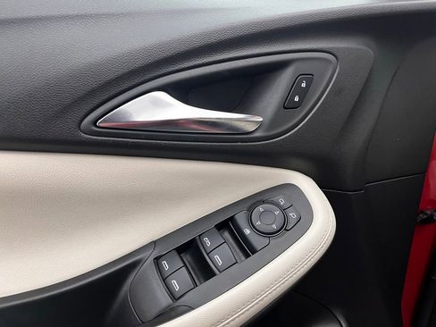 Used 2024 Buick Encore GX Preferred FWD image 16