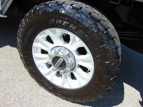 Used 2020 Ford F250 XLT w/ Snow Plow Prep Package AWD/4WD image 60