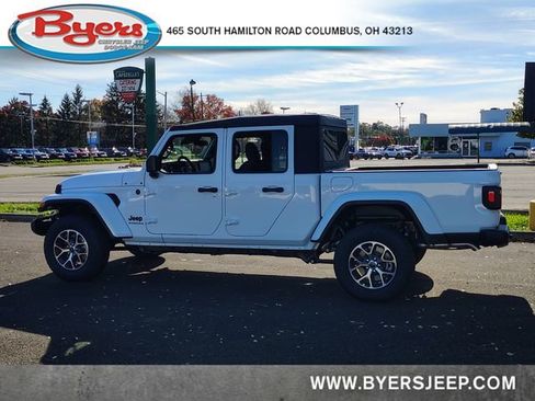 New 2026 Jeep Gladiator Sport image 10