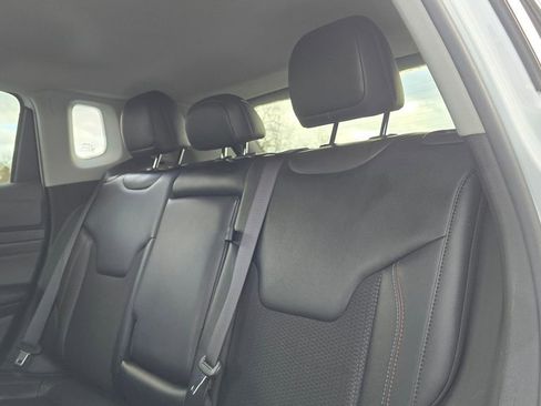 Used 2022 Jeep Compass Trailhawk image 17