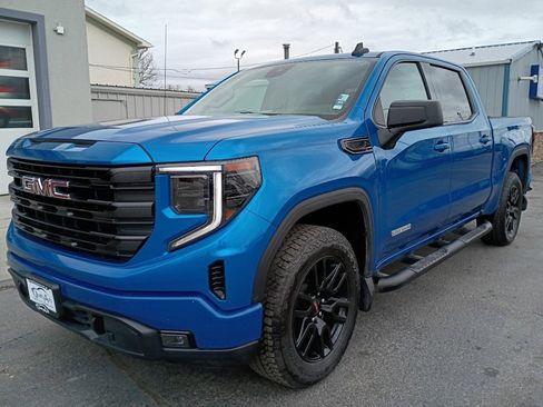Used 2024 GMC Sierra 1500 Elevation AWD/4WD image 2