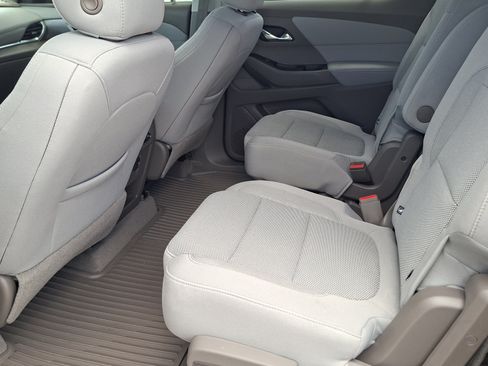 Used 2019 Chevrolet Traverse LT FWD image 20