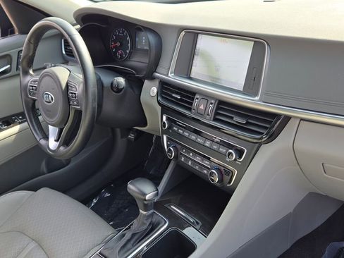 Used 2016 Kia Optima EX w/ Premium Package FWD image 10