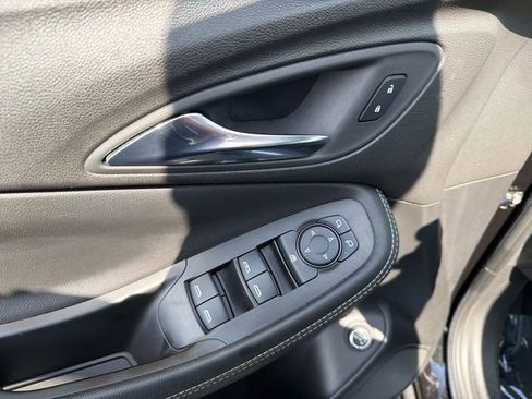 Used 2023 Buick Encore GX Select w/ Sport Touring Package FWD image 18