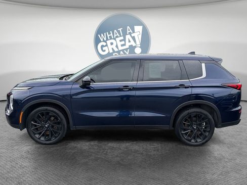 Used 2022 Mitsubishi Outlander SEL Black Edition AWD/4WD image 7