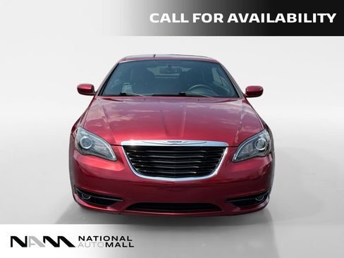 Used 2013 Chrysler 200 S FWD image 8