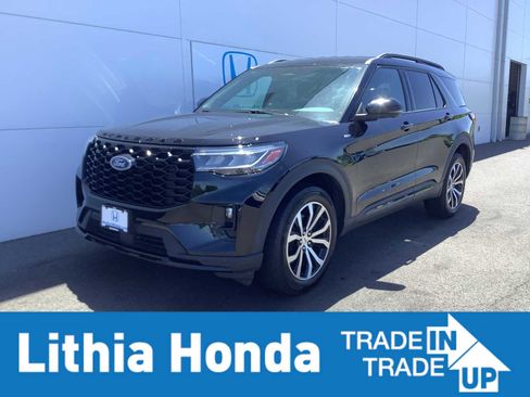 Used 2025 Ford Explorer ST-Line AWD/4WD image 1