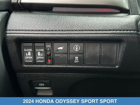 Certified 2024 Honda Odyssey Sport image 33