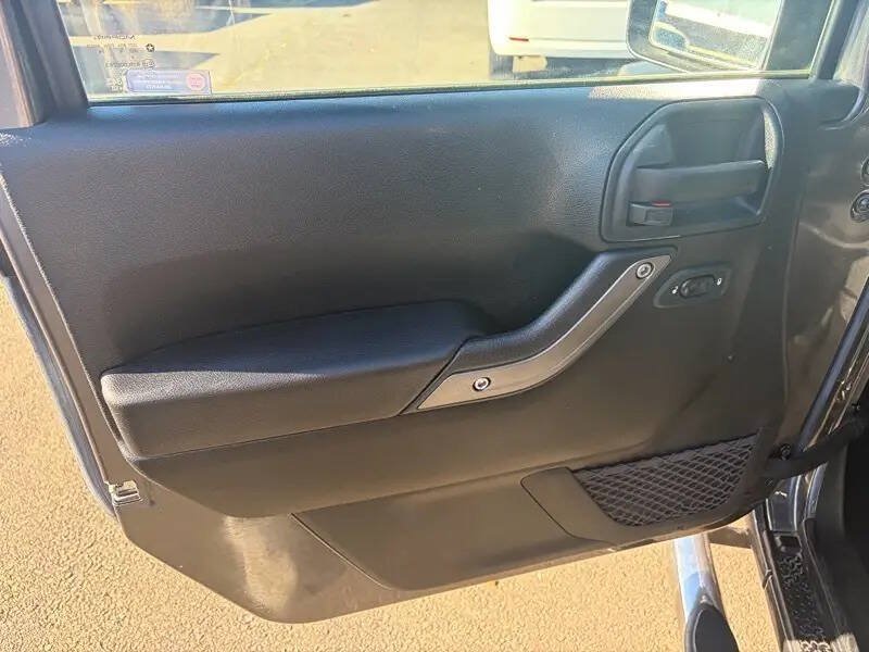 Used 2016 Jeep Wrangler Unlimited Sport w/ Quick Order Package 24S AWD/4WD image 5