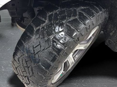 Used 2023 RAM 1500 Laramie AWD/4WD image 29