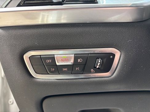 Used 2023 BMW X7 xDrive40i image 22