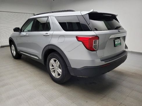 Used 2020 Ford Explorer XLT w/ Comfort Package image 5