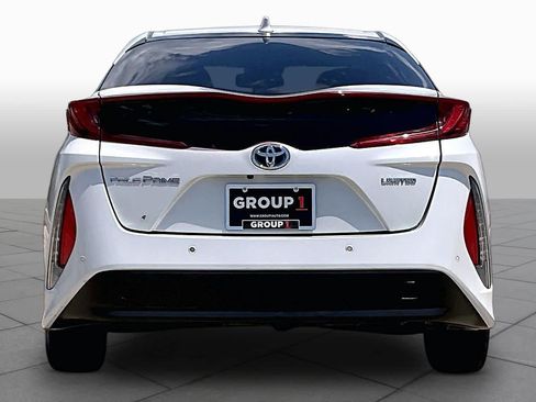 Used 2021 Toyota Prius Prime Limited FWD image 5