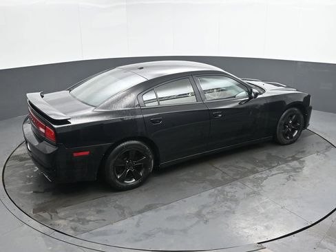 Used 2012 Dodge Charger SE w/ Connectivity Group image 13