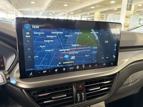 Certified 2025 Ford Escape SE image 22