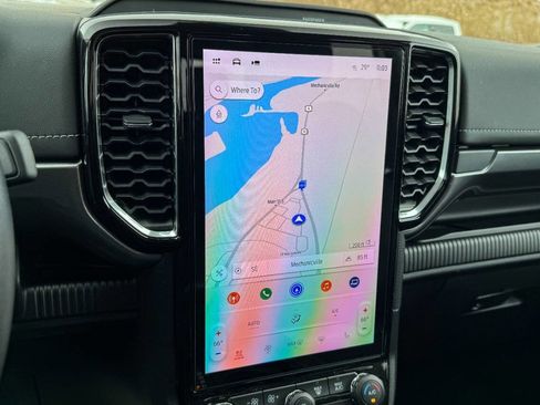 Used 2024 Ford Ranger Lariat w/ FX4 Off-Road Package image 32