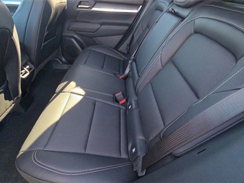 New 2026 GMC Terrain Elevation w/ Elevation Premium Package image 31