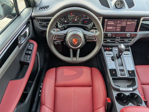 New 2026 Porsche Macan image 15