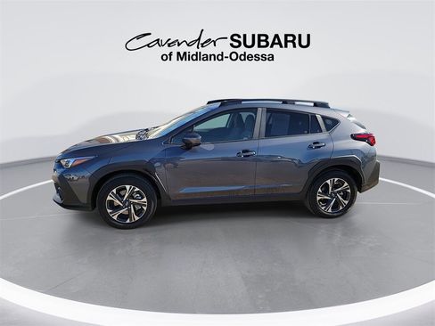 Used 2025 Subaru Crosstrek 2.0i Premium image 5