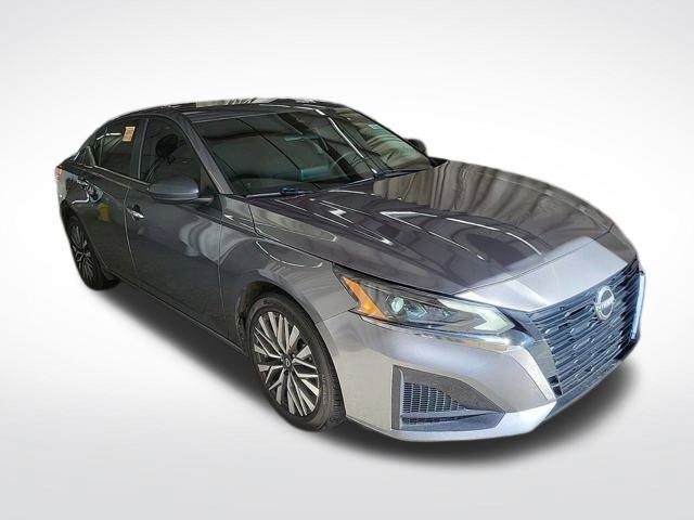 Used 2024 Nissan Altima 2.5 SV FWD image 7