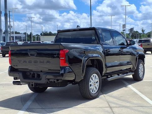 Certified 2025 Toyota Tacoma SR5 image 3