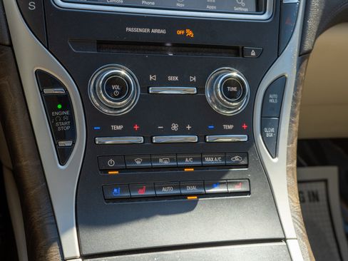 Used 2020 Lincoln Nautilus Reserve w/ Equipment Group 201A image 14