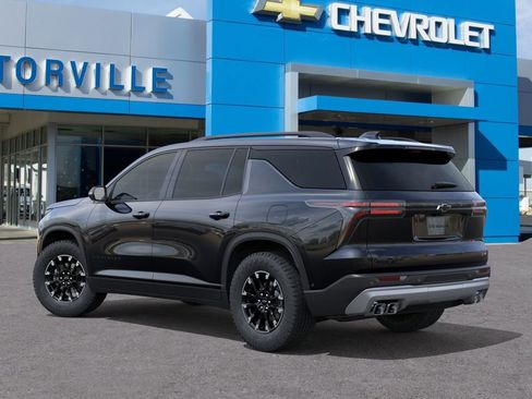 New 2026 Chevrolet Traverse Z71 w/ Enhanced Driving Package AWD/4WD image 3