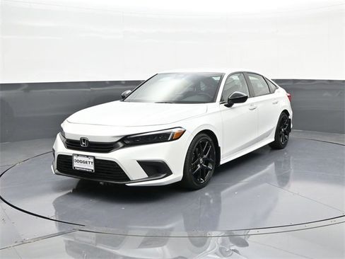 Used 2023 Honda Civic Sport image 1