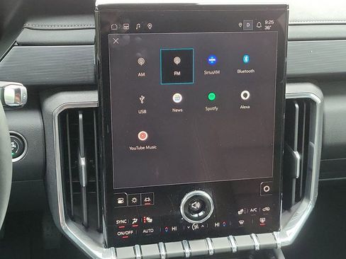 Used 2024 GMC Acadia Elevation w/ Luxury Package image 14