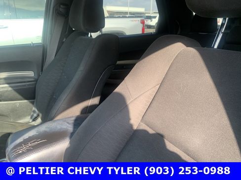 Used 2019 Dodge Durango SXT image 21