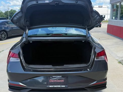Used 2021 Hyundai Elantra SEL w/ Convenience Package FWD image 20