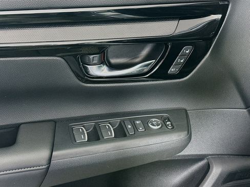 Used 2025 Honda CR-V EX-L image 15