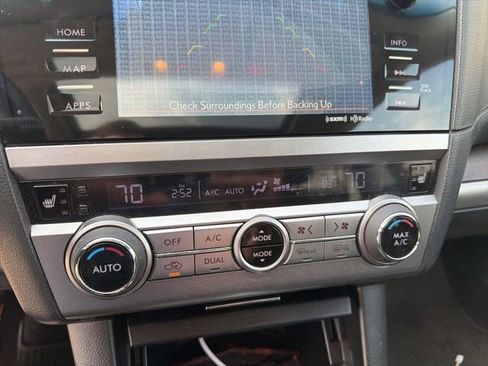 Used 2015 Subaru Outback 2.5i Limited image 22